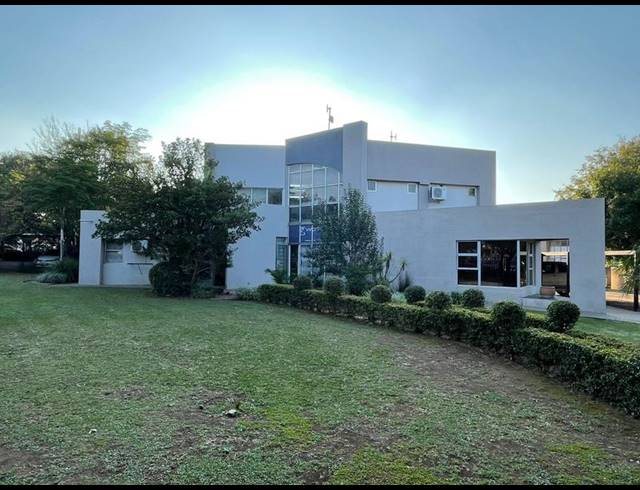 BUSINESS PROPERTY TO RENT IN GATEWAY INDUSTRIAL PARK